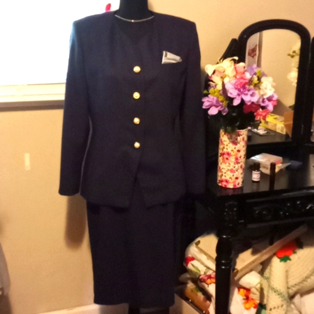 🏙Gloria Vanderbilt skirt suit🏙